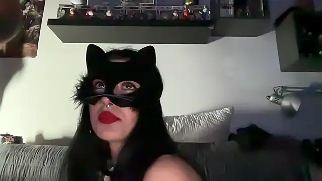 SilentScreamsVan- online show from 05/04/26, 09:00