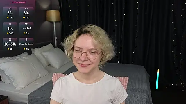 Snapshot of HottoKori chatting on 07/10/26, 05:34 HottoKori online show from 07/10/26, 05:34