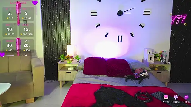 aurora petitee online show from 05/01/26, 01:16
