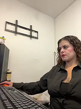 MiaHotboobs online show from 04/21/26, 09:50