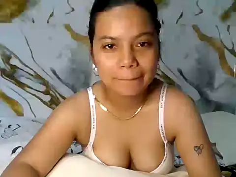 Snapshot of deseyy chatting on 04/24/26, 05:54 deseyy online show from 04/24/26, 05:54