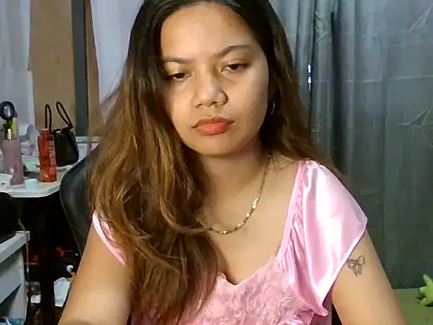 Snapshot of deseyy chatting on 04/29/26, 05:44 deseyy online show from 04/29/26, 05:44