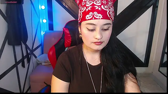 Snapshot of gabriela_tm1 chatting on 06/06/26, 02:33 gabriela tm1 online show from 06/06/26, 02:33