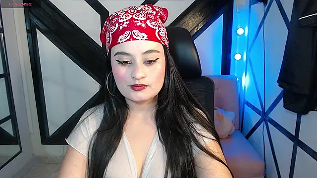Snapshot of gabriela_tm1 chatting on 06/26/26, 01:48 gabriela tm1 online show from 06/26/26, 01:48