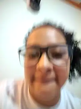 Sofia Alane online show from 04/05/26, 11:13