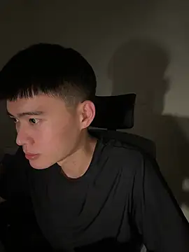Snapshot of CalvinHY chatting on 08/06/26, 12:56 CalvinHY online show from 08/06/26, 12:56