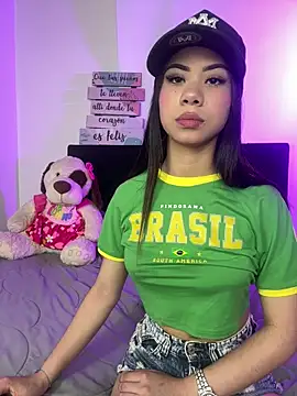 Miia coollins online show from 04/17/26, 04:21