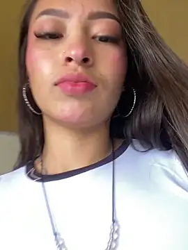 Itze Mua online show from 06/07/26, 06:11