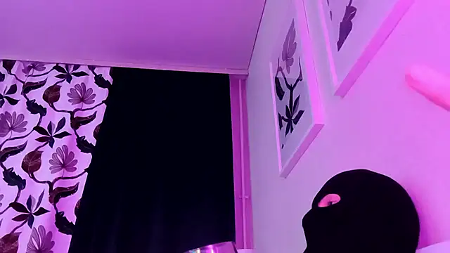 CoupleBiFunSex3036 online show from 03/22/26, 10:46