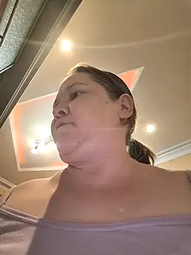 Snapshot of _Yourpussy_ chatting on 04/12/26, 03:28 Yourpussy online show from 04/12/26, 03:28