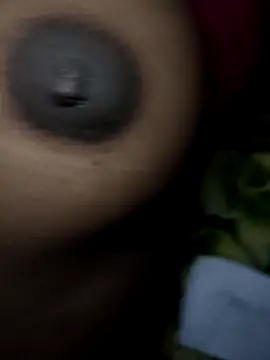 Snapshot of Tiya_babay chatting on 07/15/26, 03:28 Tiya babay online show from 07/15/26, 03:28