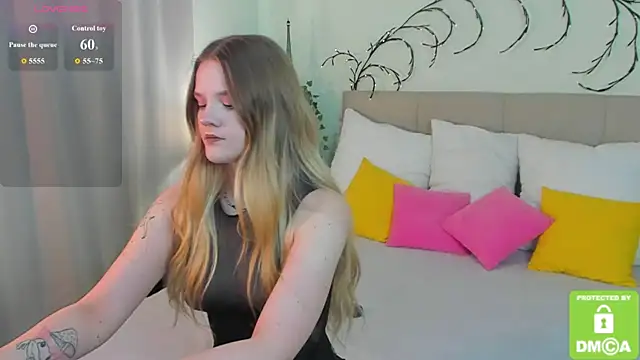 Emma peach online show from 06/10/26, 07:51