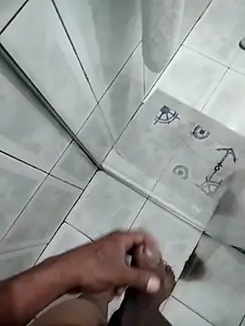 Pretinho-01 online show from 04/16/26, 12:33