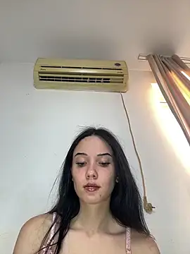 Snapshot of icedrosemarye chatting on 06/16/26, 05:15 icedrosemarye online show from 06/16/26, 05:15