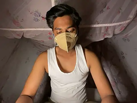 sinner2511 online show from 03/24/26, 08:36