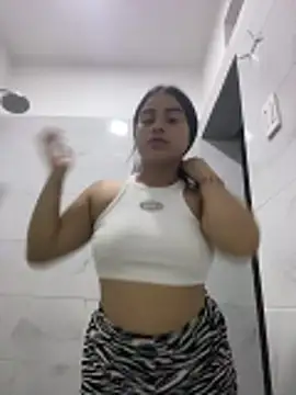 Snapshot of Valerials chatting on 04/06/26, 07:31 Valerials online show from 04/06/26, 07:31