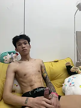 zzzzppp3 online show from 04/24/26, 02:14