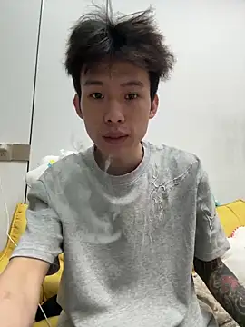 zzzzppp3 online show from 04/25/26, 01:41
