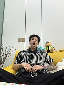 zzzzppp3 online show from 05/04/26, 03:24