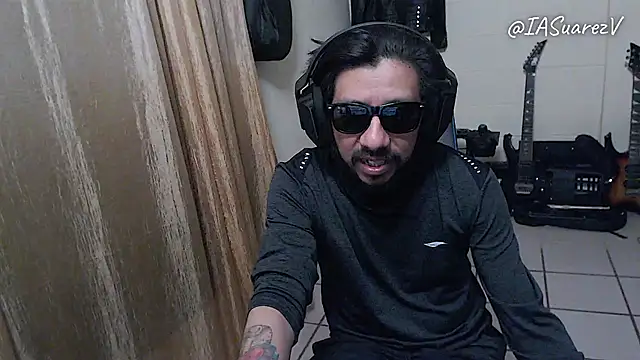 Snapshot of IASuarezV chatting on 04/16/26, 04:46 IASuarezV online show from 04/16/26, 04:46