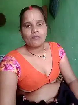 Shivani09900 online show from 06/05/26, 05:25