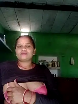 Shivani09900 online show from 06/27/26, 10:09