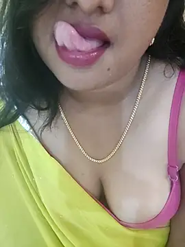 Snapshot of Ramya_456 chatting on 04/17/26, 05:32 Ramya 456 online show from 04/17/26, 05:32