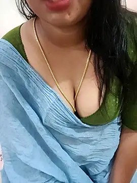 Snapshot of Ramya_456 chatting on 05/07/26, 04:40 Ramya 456 online show from 05/07/26, 04:40