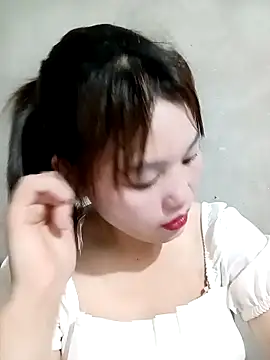 meg 06 online show from 04/17/26, 12:52