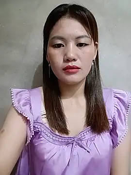 Snapshot of meg_06 chatting on 06/09/26, 02:23 meg 06 online show from 06/09/26, 02:23