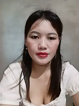 Snapshot of meg_06 chatting on 07/12/26, 06:15 meg 06 online show from 07/12/26, 06:15