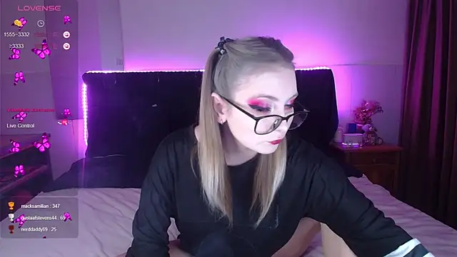 ammyska online show from 04/13/26, 02:39