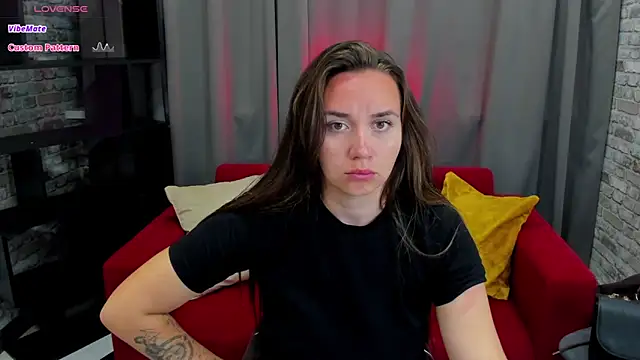 Domirelle online show from 06/08/26, 04:02