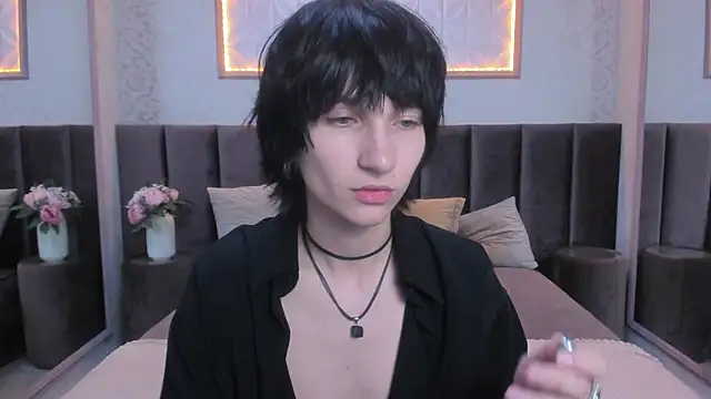 Snapshot of AdonBev chatting on 06/15/26, 05:31 AdonBev online show from 06/15/26, 05:31