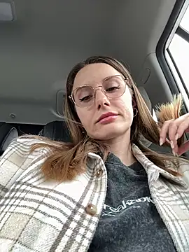 Snapshot of FReyja_44 chatting on 04/30/26, 10:43 FReyja 44 online show from 04/30/26, 10:43
