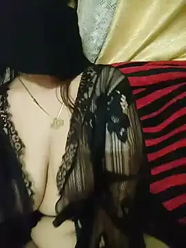Snapshot of Yasmin_Oh chatting on 05/03/26, 10:16 Yasmin Oh online show from 05/03/26, 10:16