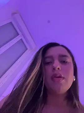 Lusty Lunaa online show from 04/22/26, 07:11