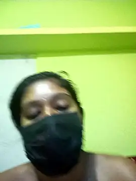 bannerjeesneha20 online show from 04/23/26, 12:29