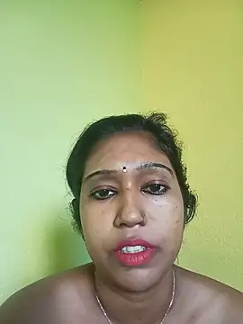 bannerjeesneha20 online show from 05/14/26, 03:13