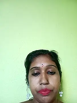 bannerjeesneha20 online show from 05/17/26, 09:17