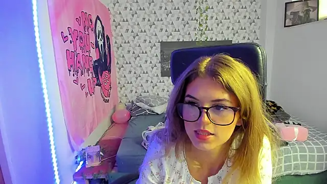 Snapshot of iness_lex chatting on 03/24/26, 01:05 iness lex online show from 03/24/26, 01:05