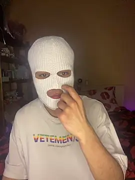 Snapshot of Pinkie__Pie_ chatting on 04/08/26, 10:15 Pinkie Pie online show from 04/08/26, 10:15