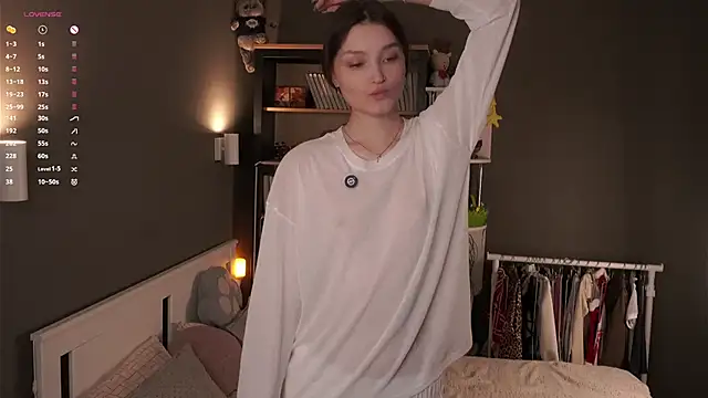 GussieGoold online show from 04/29/26, 05:30