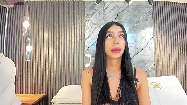 Snapshot of hanna_steel chatting on 07/06/26, 12:02 hanna steel online show from 07/06/26, 12:02