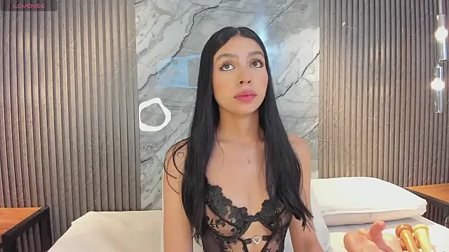 Snapshot of hanna_steel chatting on 07/18/26, 11:36 hanna steel online show from 07/18/26, 11:36