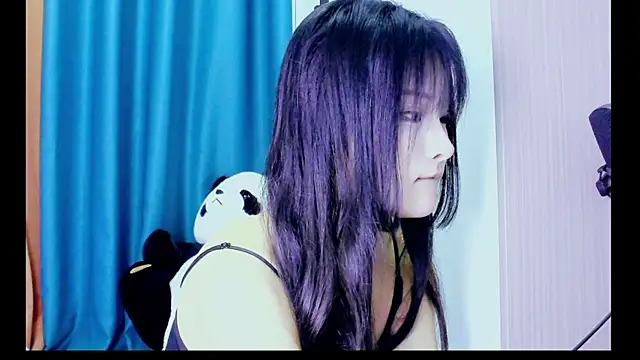 girllong520 online show from 04/05/26, 10:12