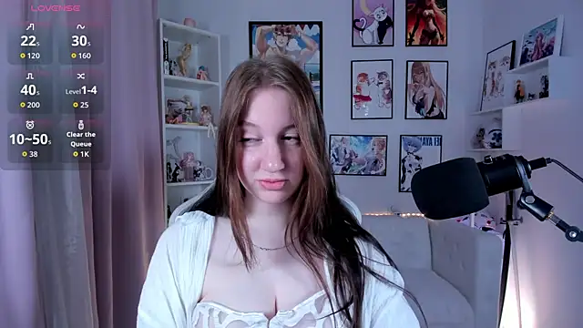 Elisabeth Binder online show from 05/21/26, 03:35