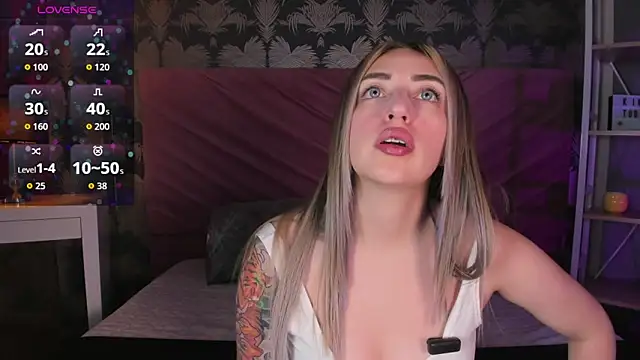  mykinkydoll  online show from 04/28/26, 10:26