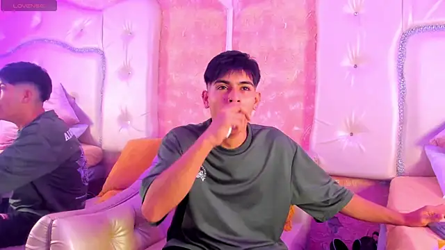 TylerCruz   online show from 03/30/26, 01:56