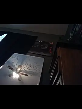 Snapshot of wesstfine chatting on 04/06/26, 10:22 wesstfine online show from 04/06/26, 10:22